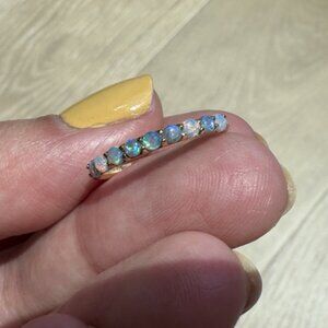 18k Opal half eternity ring size 5.25